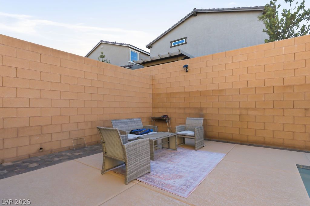 10946 Fennel Avenue Property Photo 36