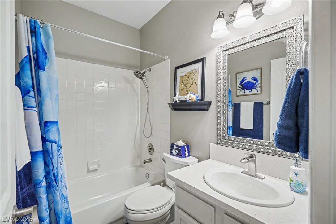405 Breeze Way Property Photo 26