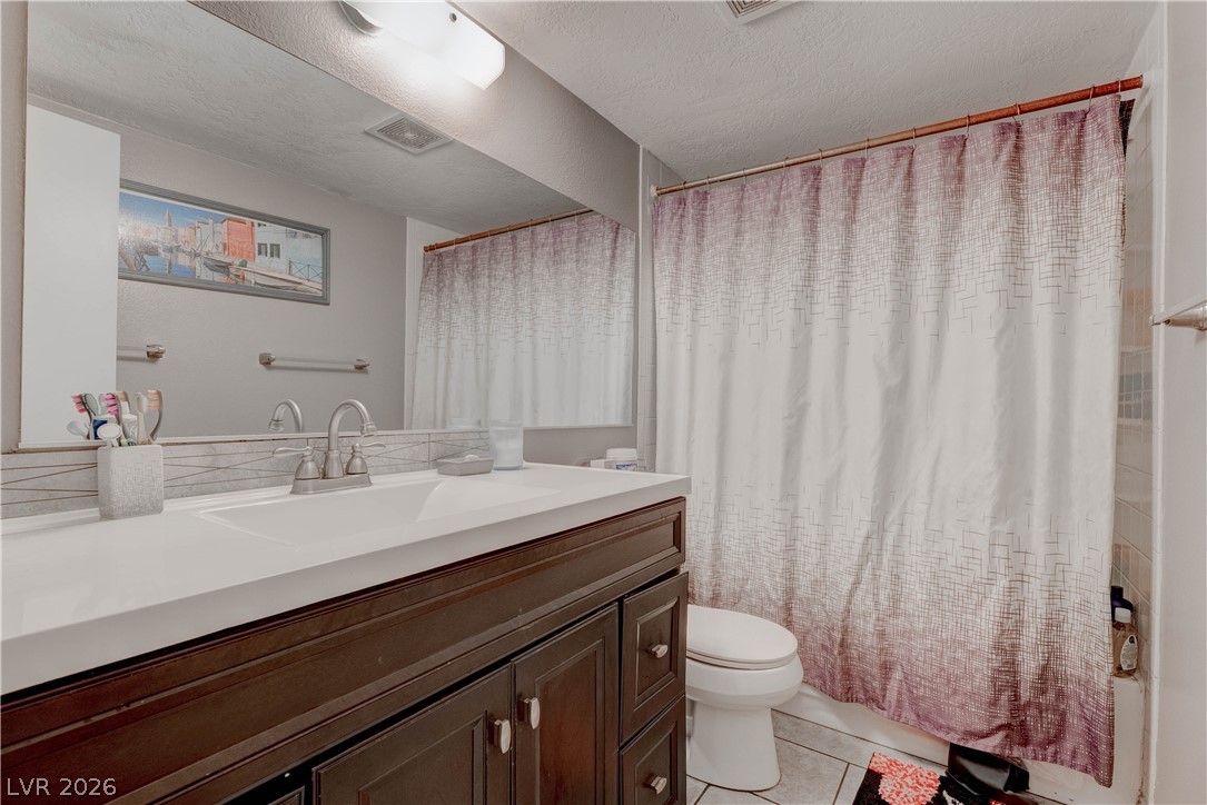 1304 Capri Drive A Property Photo 7