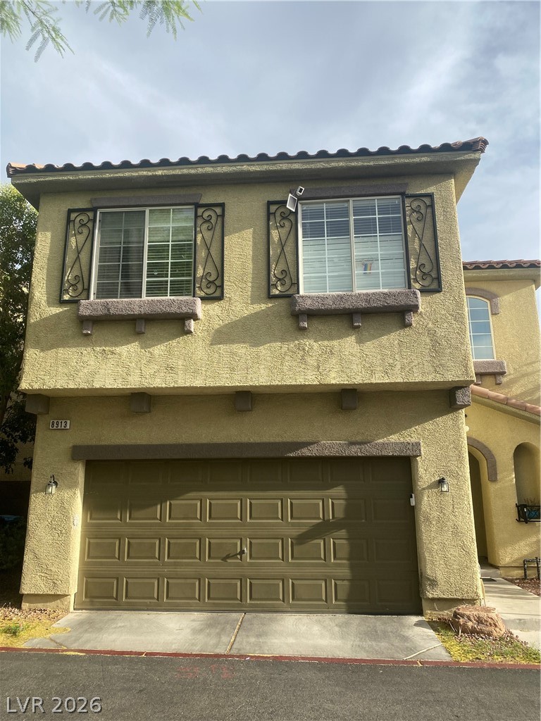 8913 Cambridge Glen Court Property Photo 1