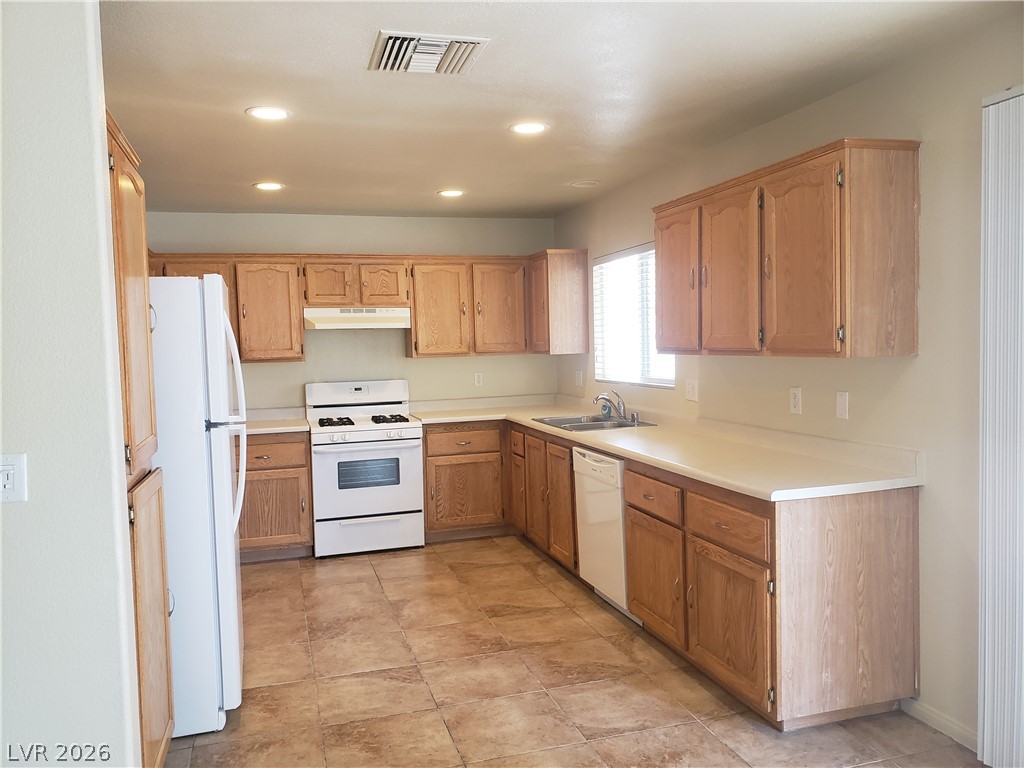 6633 Genevieve Court Property Photo 9