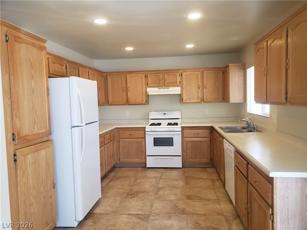 6633 Genevieve Court Property Photo 10