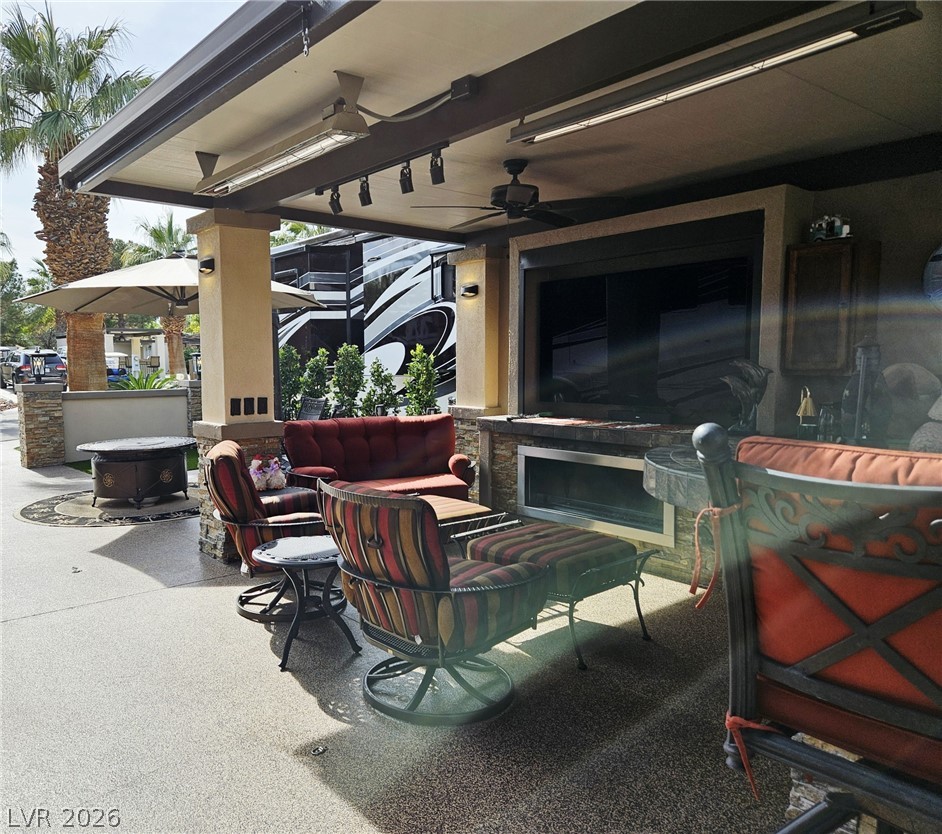 8175 Arville Street 287 Property Photo 18
