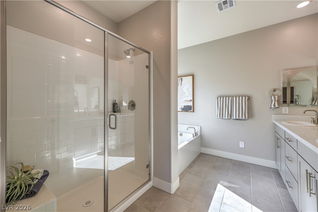 1044 Gentle Swan Street Property Photo 15