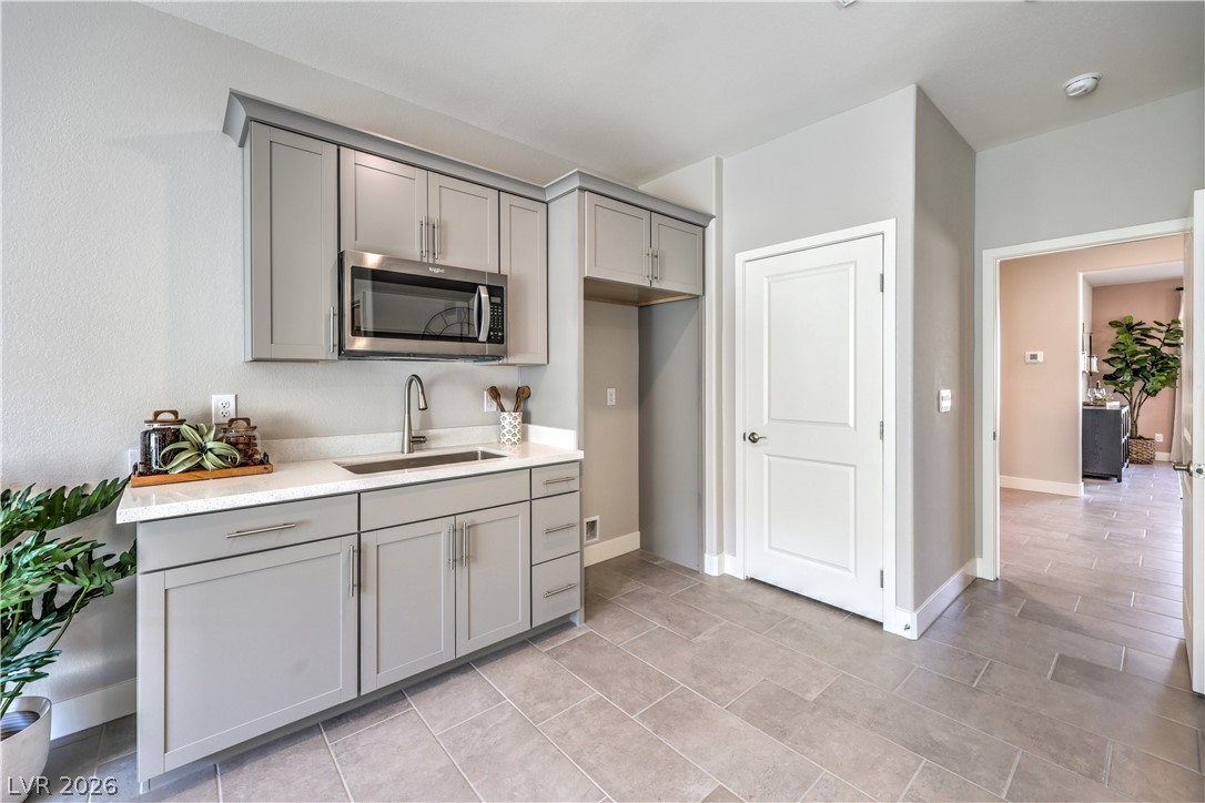 1044 Gentle Swan Street Property Photo 19