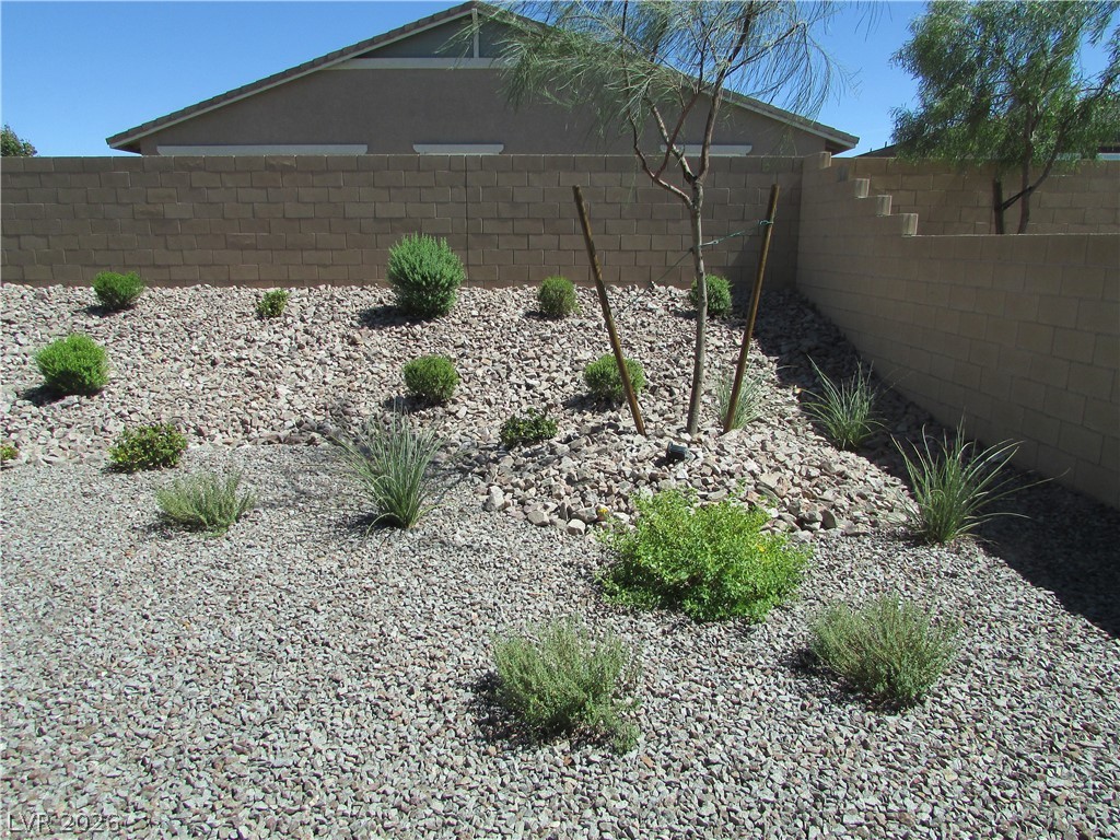 1044 Gentle Swan Street Property Photo 25