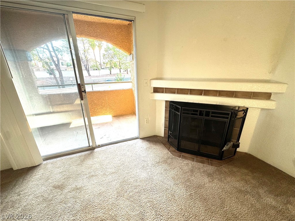 221 Mission Newport Lane 206 Property Photo 7