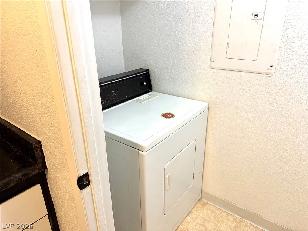 221 Mission Newport Lane 206 Property Photo 14