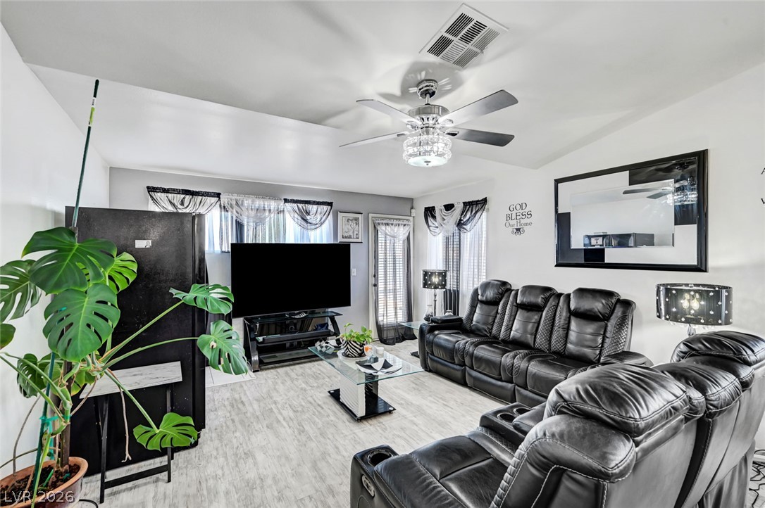 1508 Watercreek Drive Property Photo 19