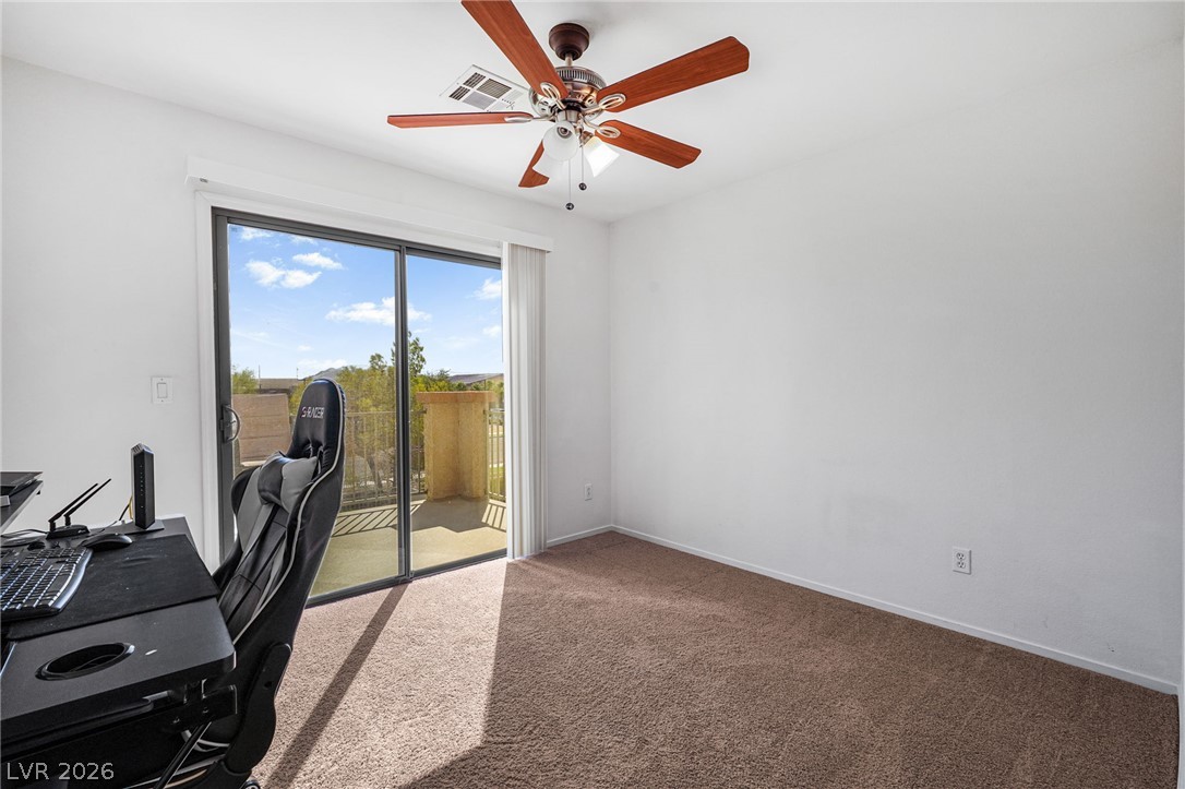 5552 Overlook Valley Street Property Photo 14