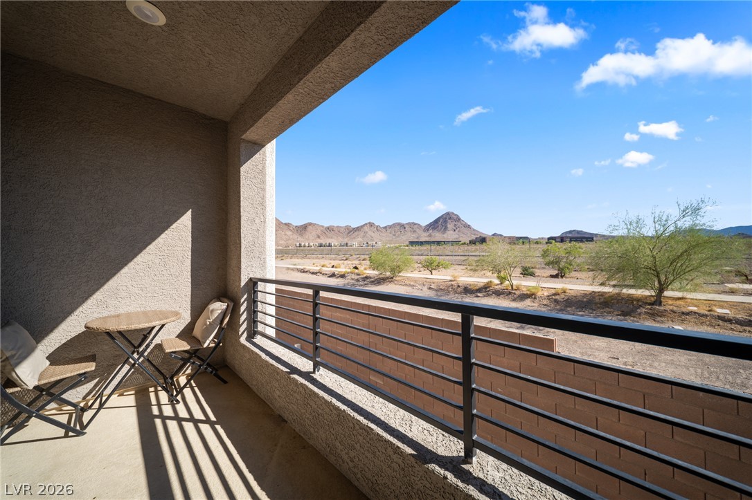 1543 Eliana Crossing Place Property Photo 5