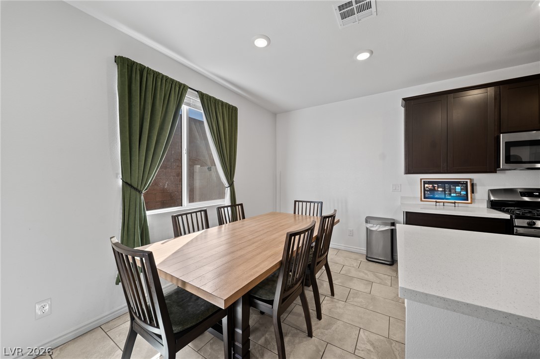 1543 Eliana Crossing Place Property Photo 8