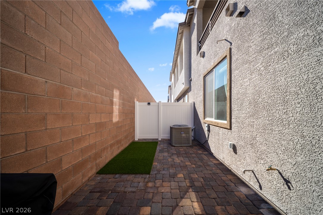 1543 Eliana Crossing Place Property Photo 31