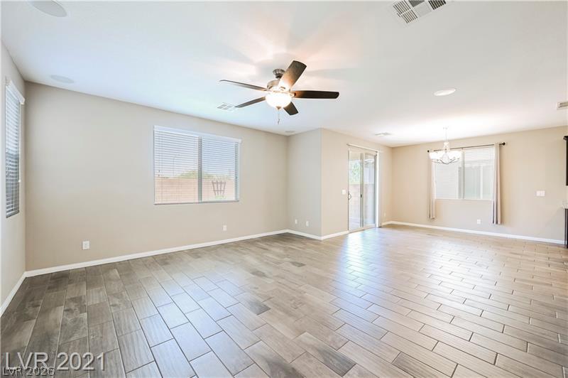 9940 Sunriver Meadows Avenue Property Photo 4