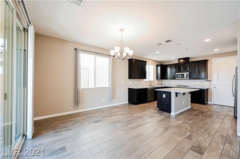 9940 Sunriver Meadows Avenue Property Photo 6