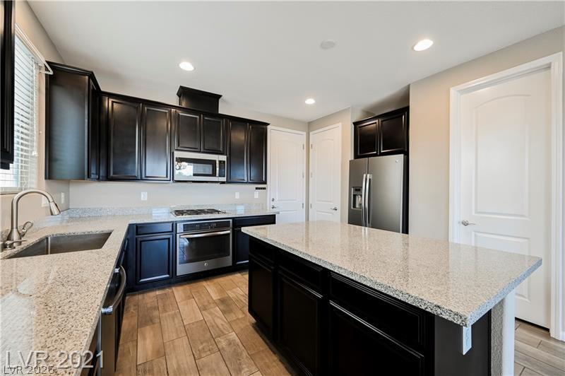 9940 Sunriver Meadows Avenue Property Photo 11