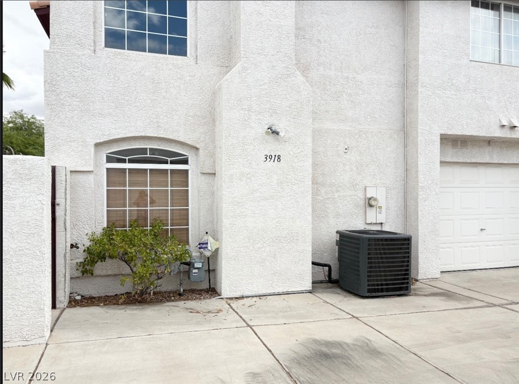 3918 Starfield Lane Property Photo 4