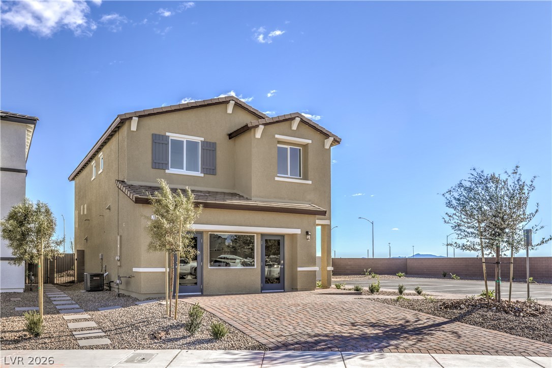921 Alethea River Avenue Property Photo 1