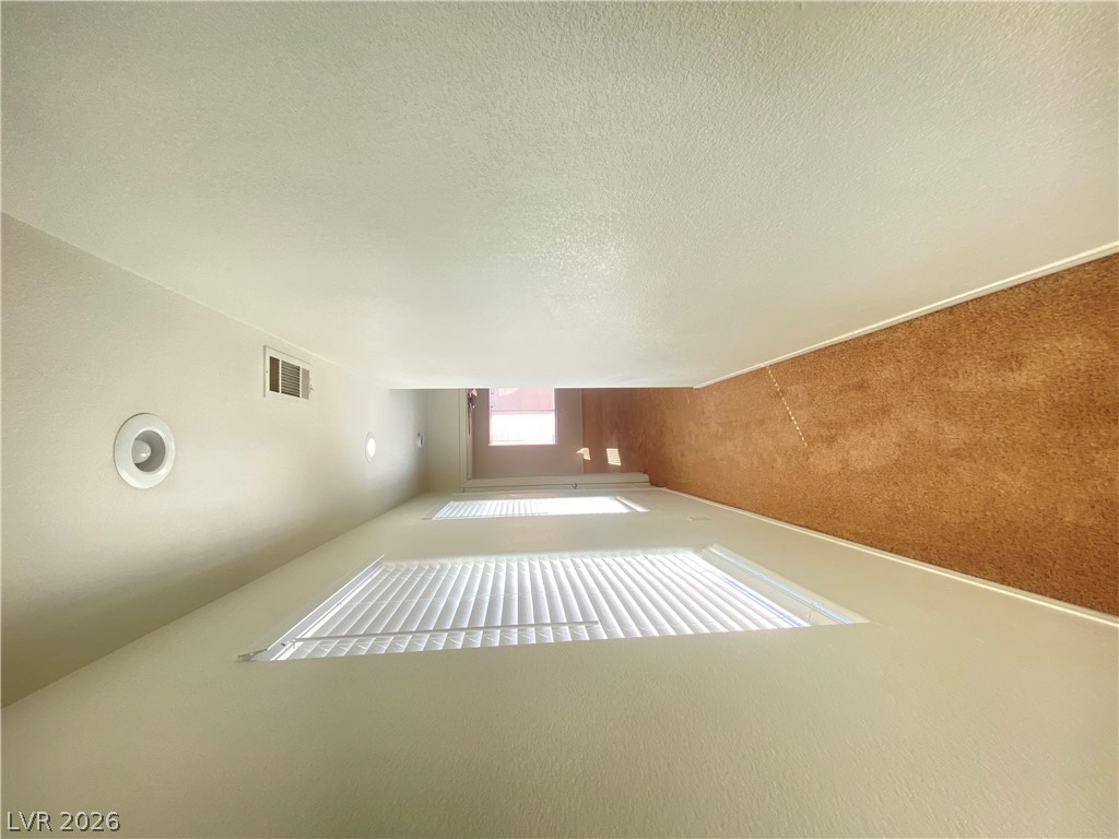 2818240 Property Photo 23