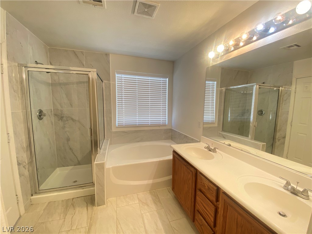 2818240 Property Photo 30