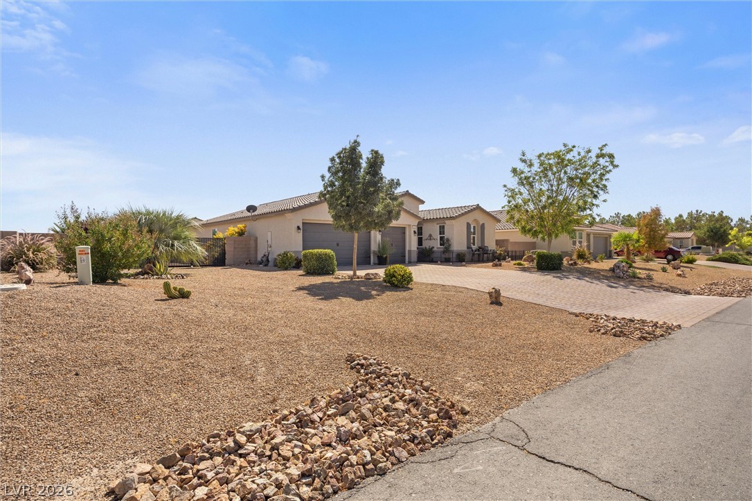 4641 Westmont Drive Property Photo 3