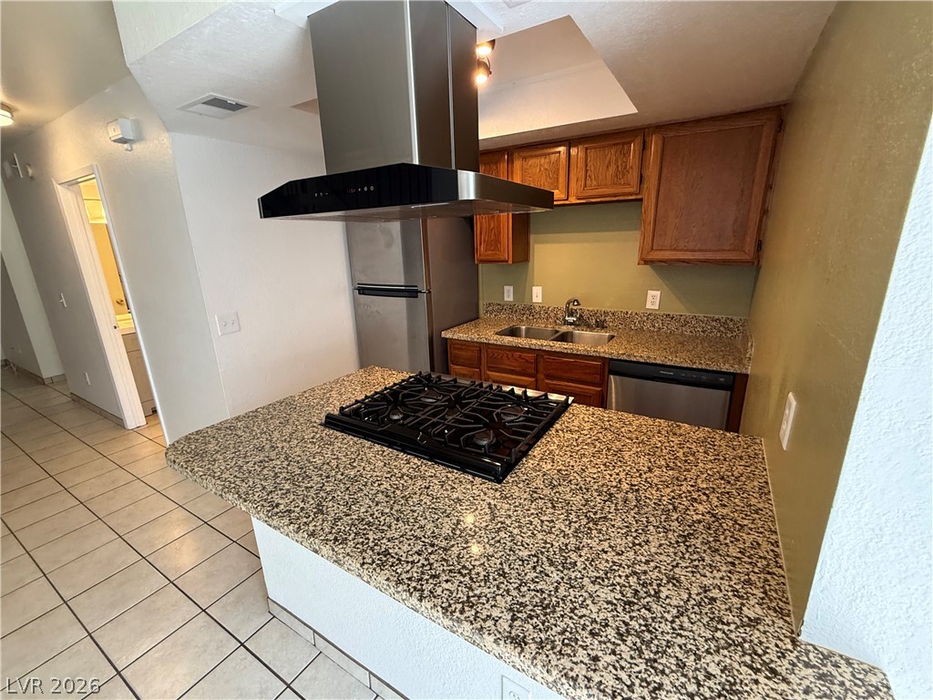 562 Sellers Place Property Photo 14
