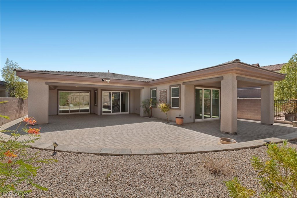 72 Reflection Cove Drive Property Photo 3