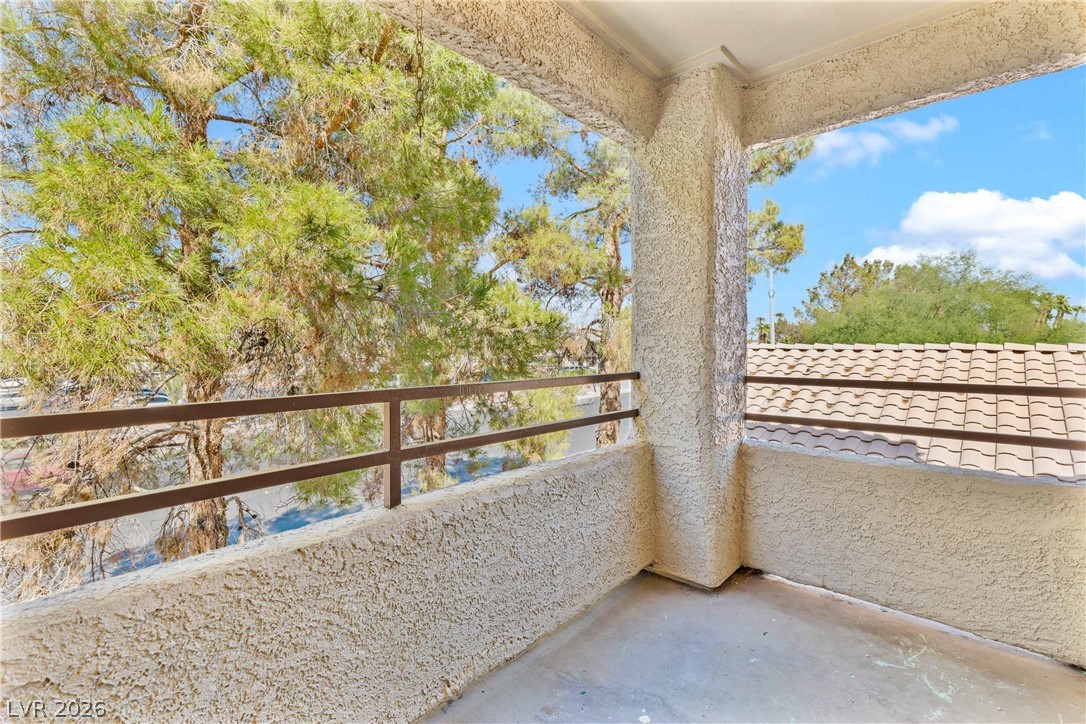 2251 Wigwam Parkway 1126 Property Photo 12