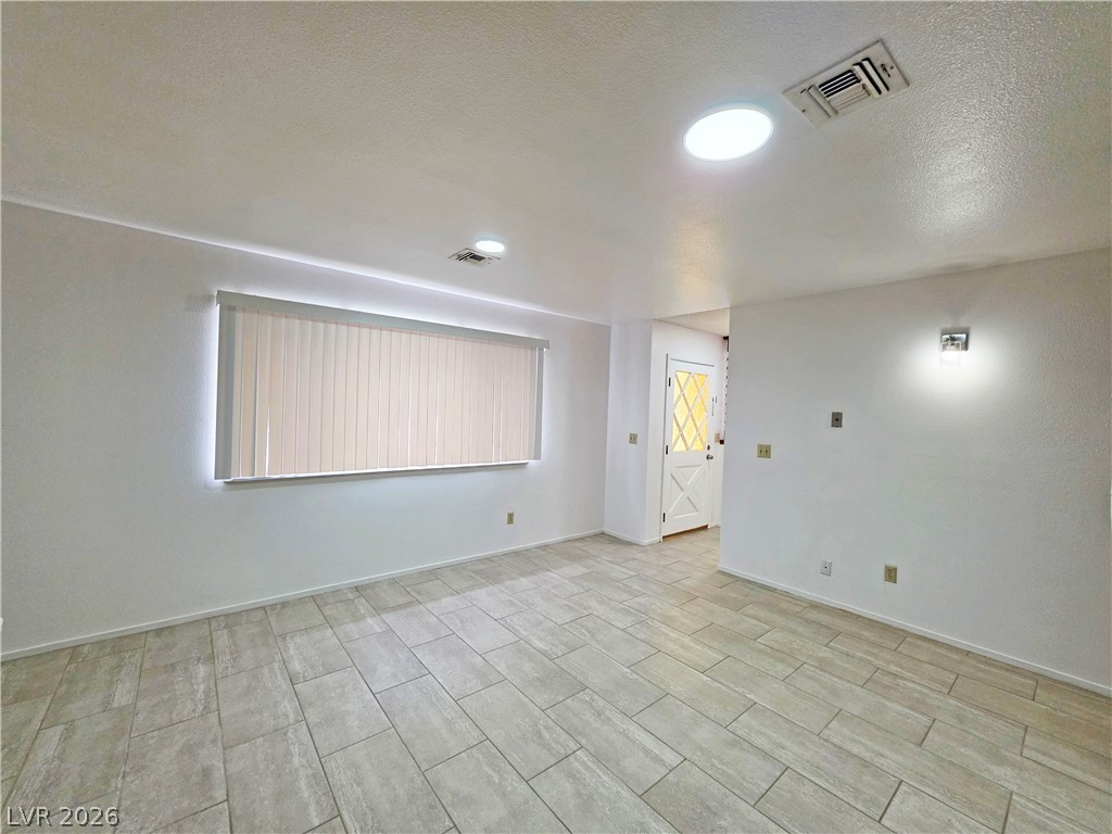 721 East Calvada Boulevard Property Photo 22