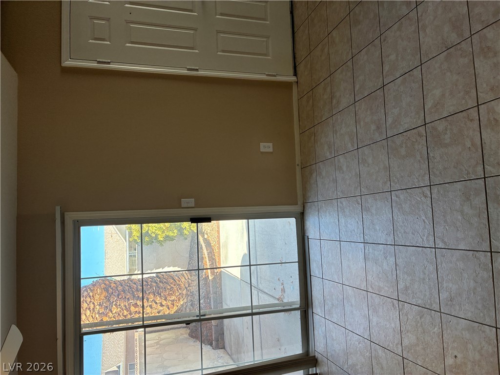 8168 Autumn Star Avenue Property Photo 9