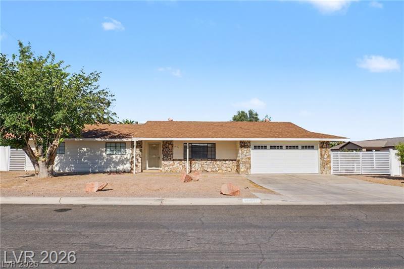 2090 Lucerne Street Property Photo 1