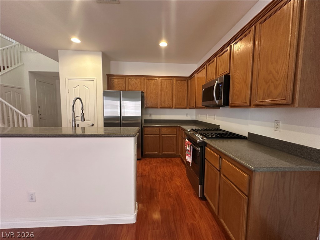 9761 Plane Tree Court Property Photo 6
