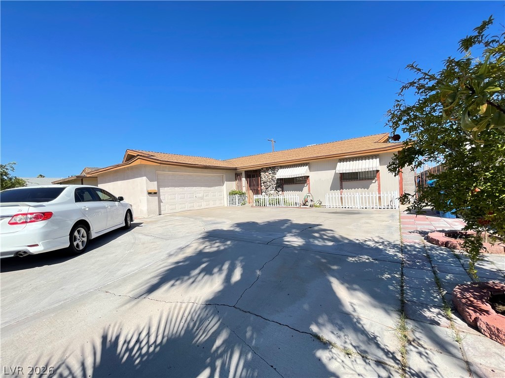 2613 Arenas Street Property Photo 2