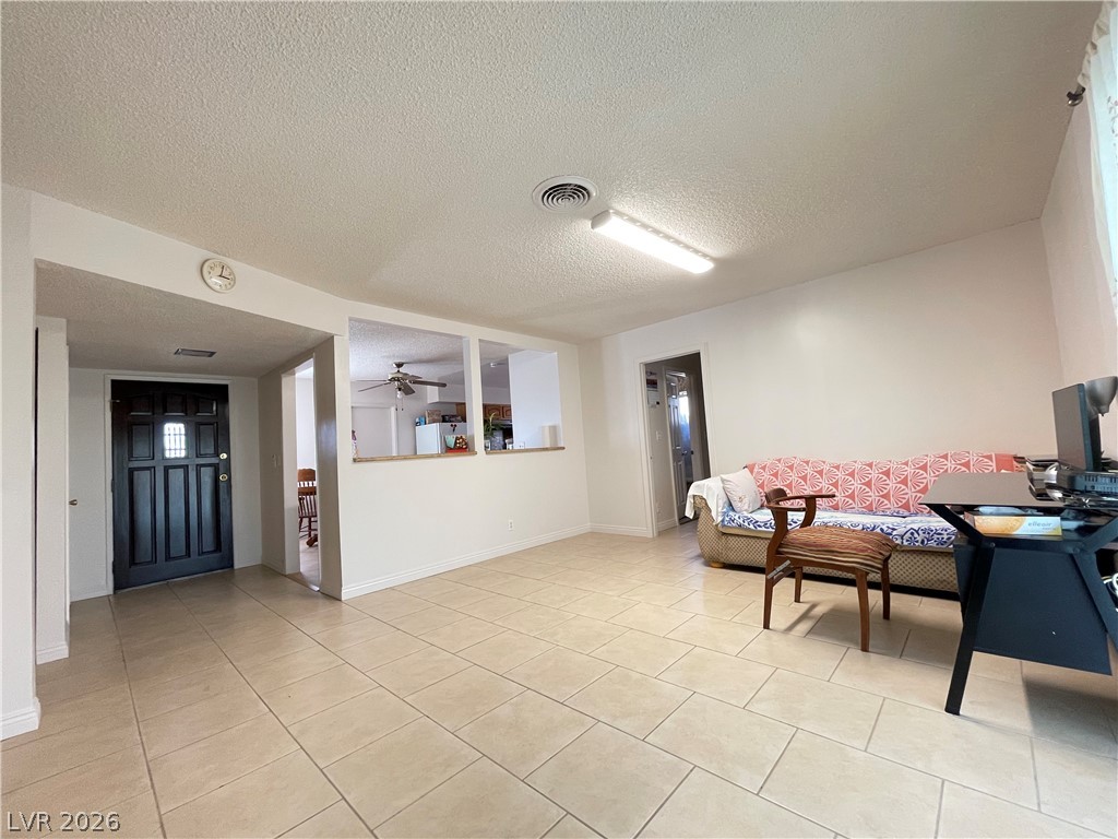 2613 Arenas Street Property Photo 10