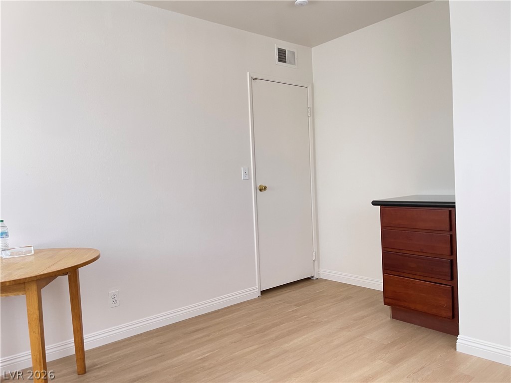 2613 Arenas Street Property Photo 12