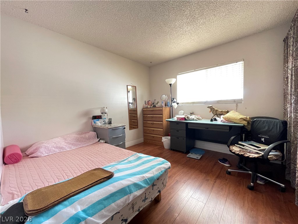 2613 Arenas Street Property Photo 24