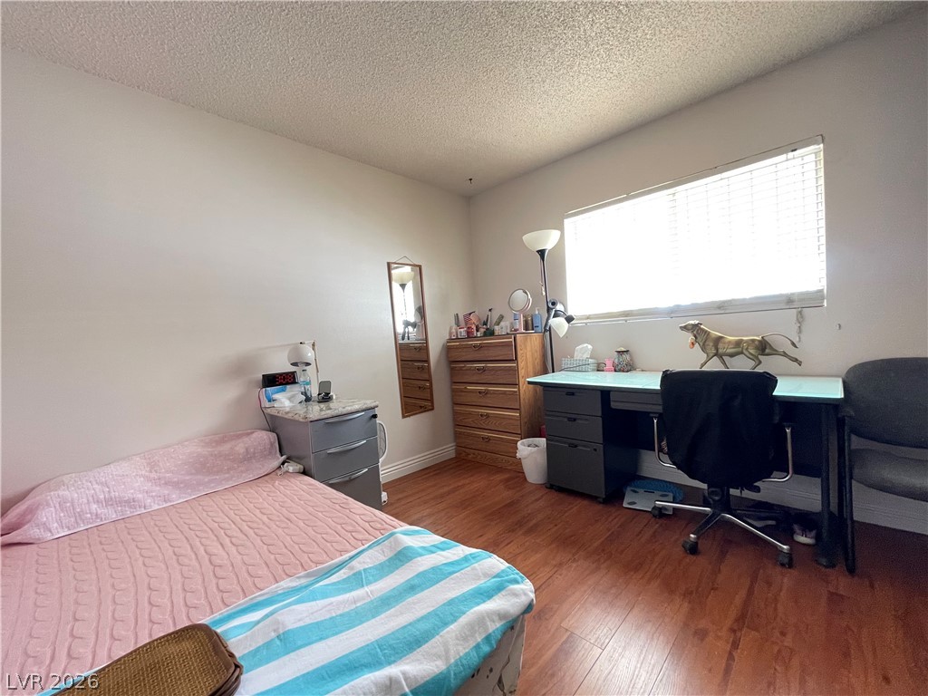 2613 Arenas Street Property Photo 25