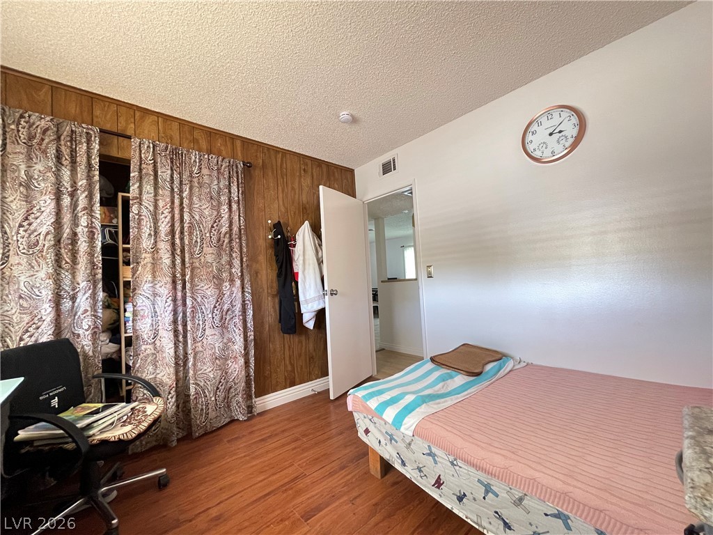 2613 Arenas Street Property Photo 26