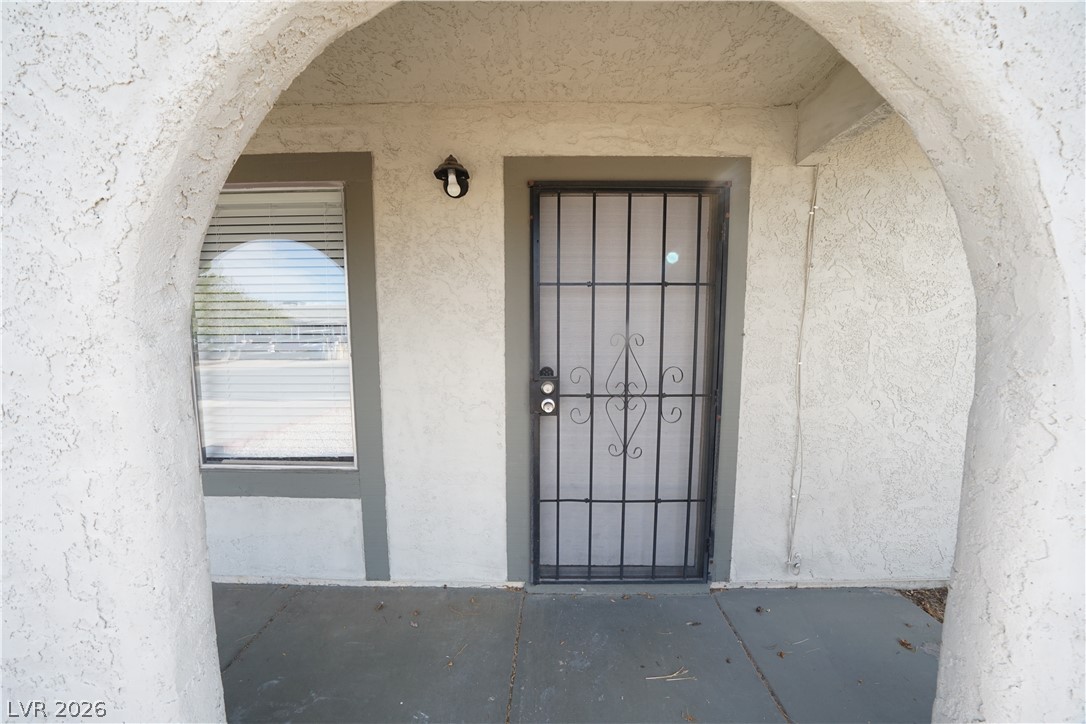 424 Engel Avenue Property Photo 6