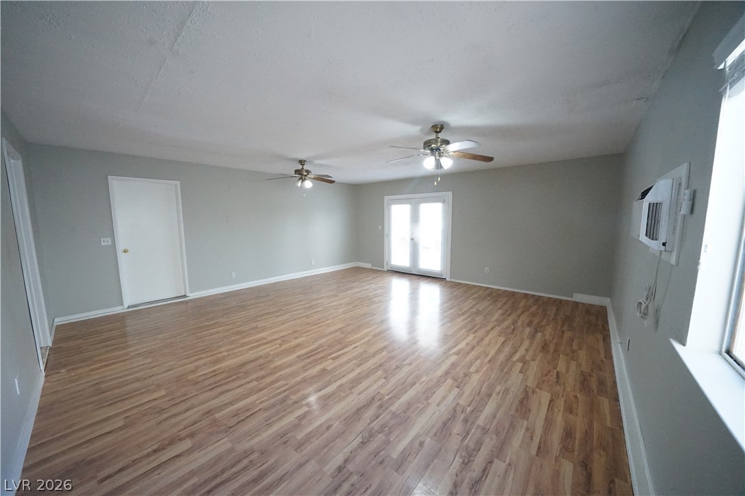 424 Engel Avenue Property Photo 9
