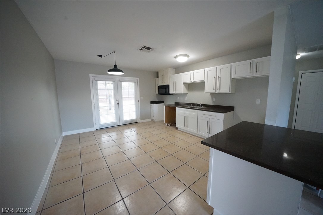 424 Engel Avenue Property Photo 13