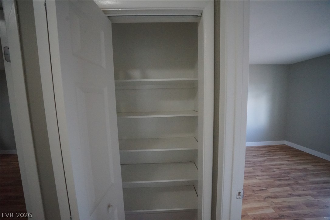 424 Engel Avenue Property Photo 22