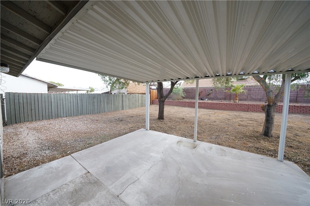 424 Engel Avenue Property Photo 28