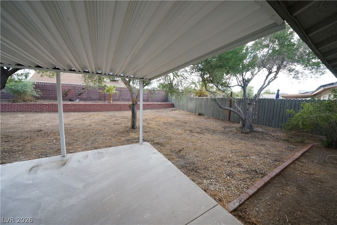 424 Engel Avenue Property Photo 29