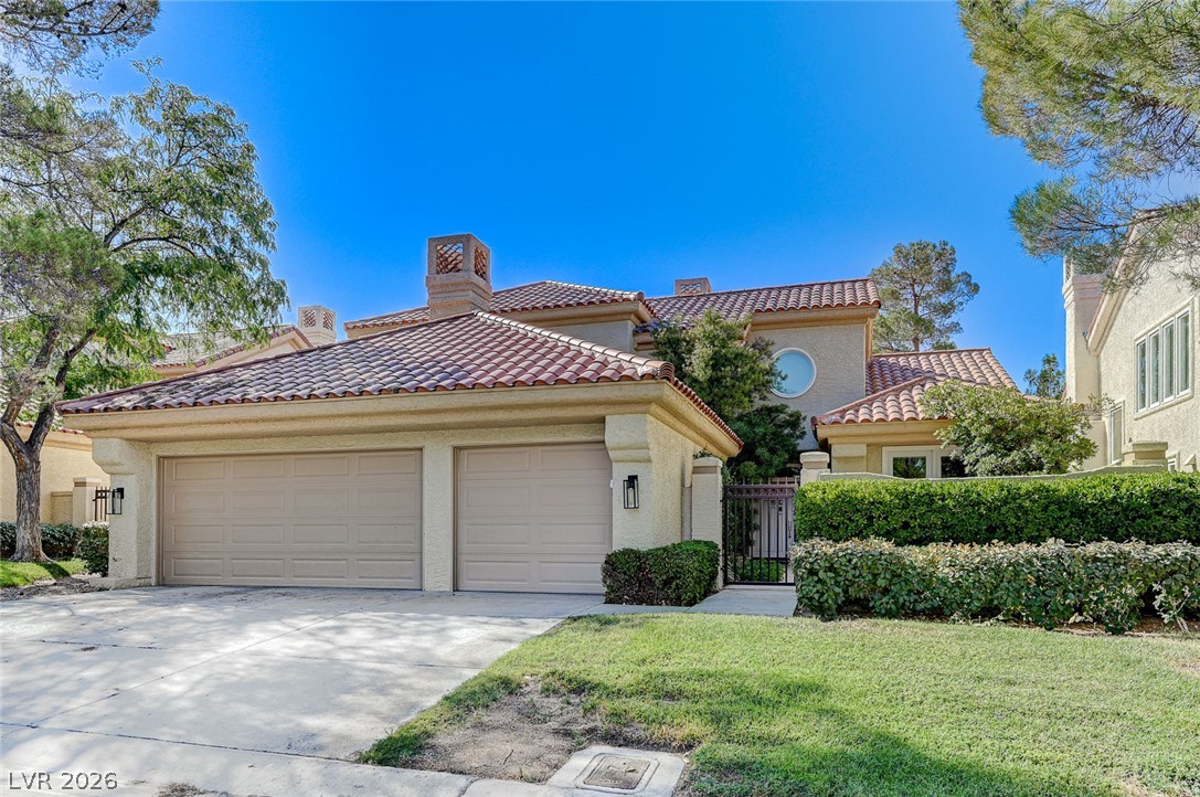 8121 Castle Pines Avenue Property Photo 1