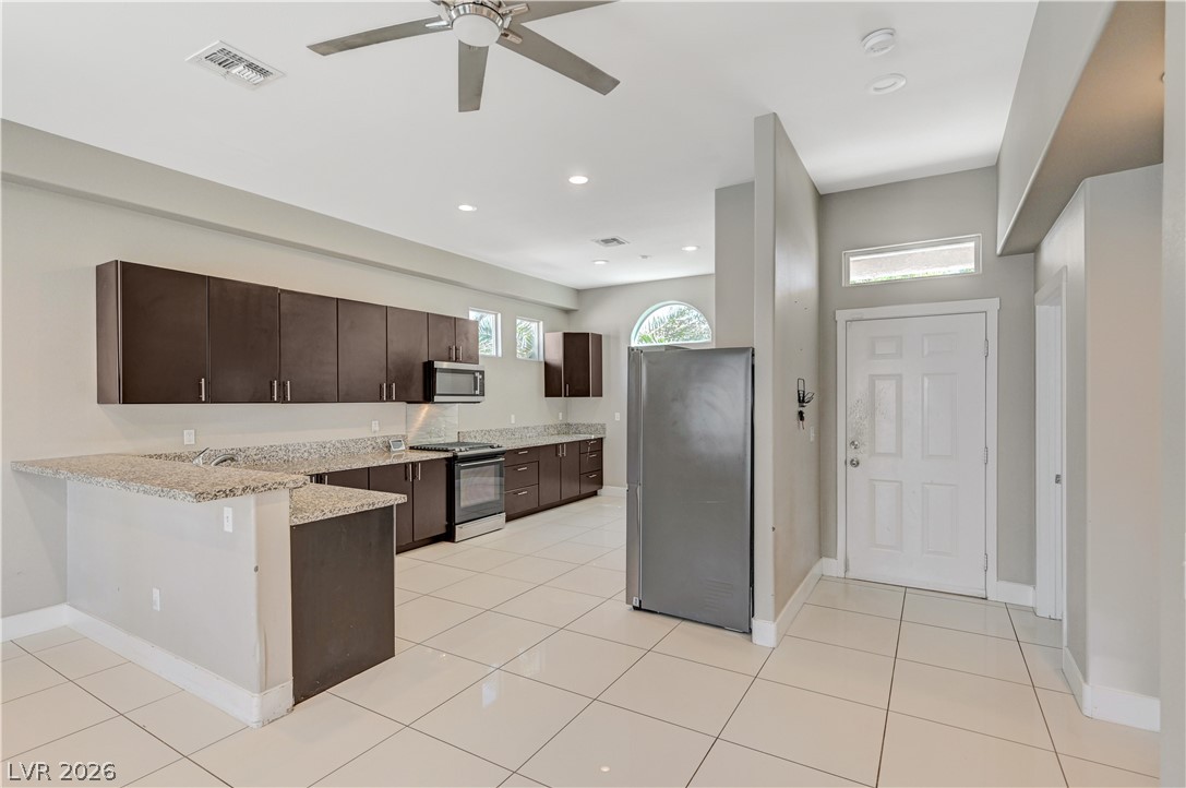 6115 Cozy Creek Street Property Photo 6
