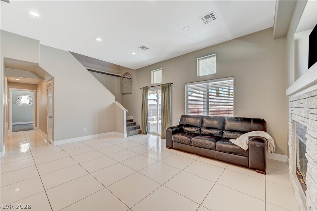 6115 Cozy Creek Street Property Photo 15