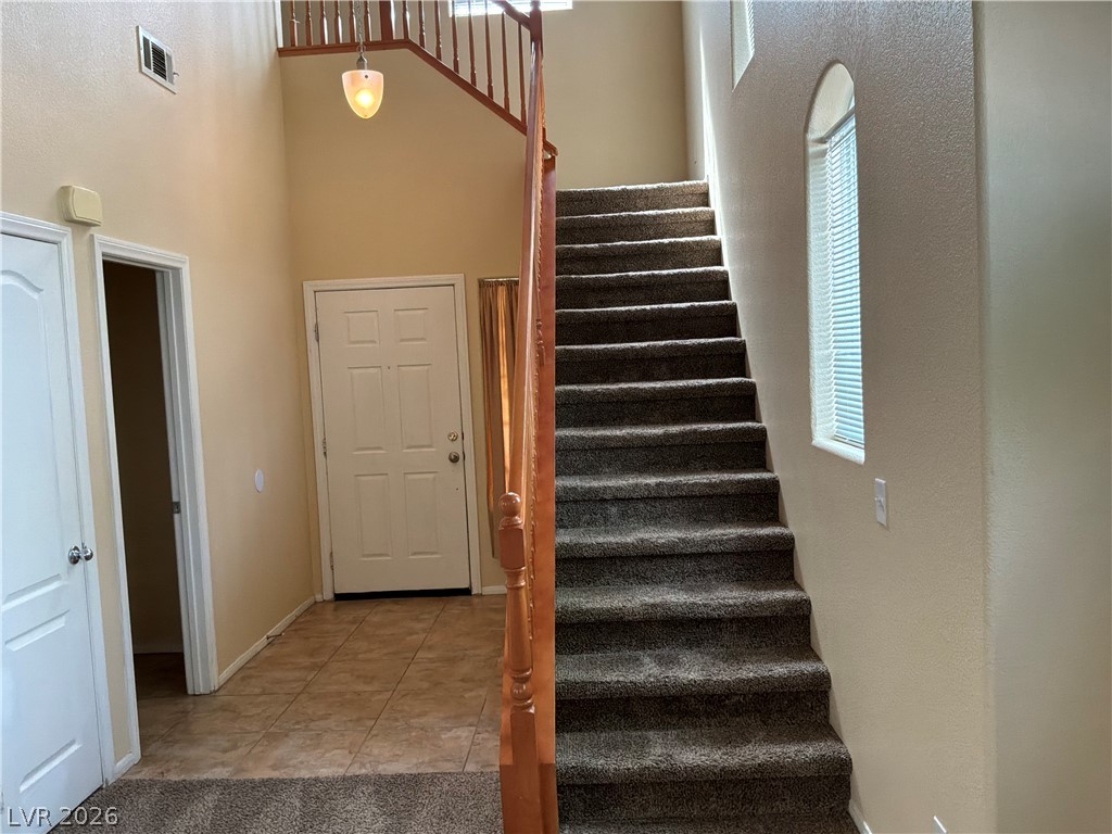 5150 Silent Valley Avenue Property Photo 2