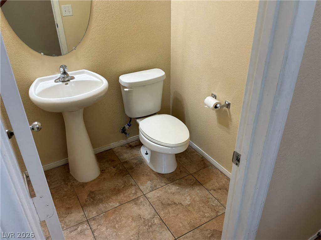 5150 Silent Valley Avenue Property Photo 7