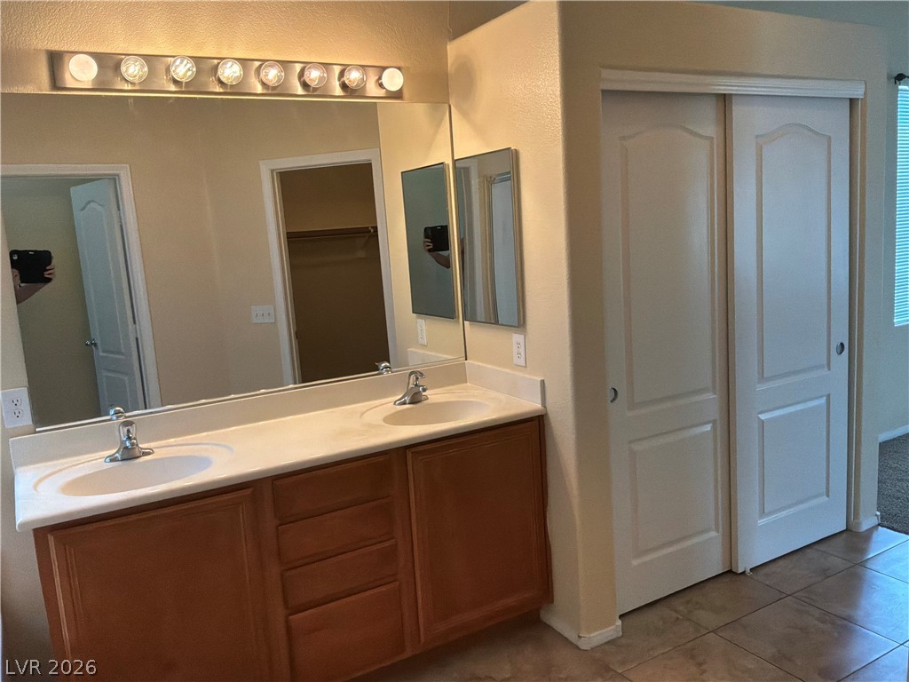 5150 Silent Valley Avenue Property Photo 17